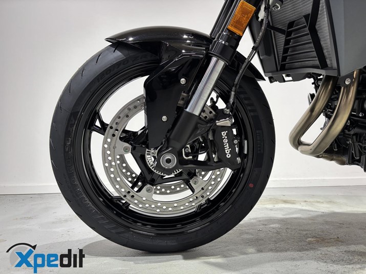 BMW F 900 R BMW F 900 R